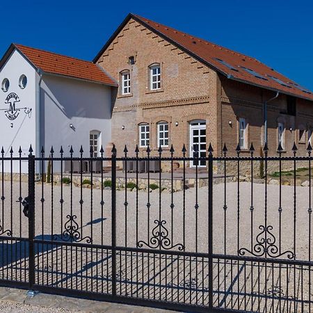 Magtar Villa Boly Exterior photo